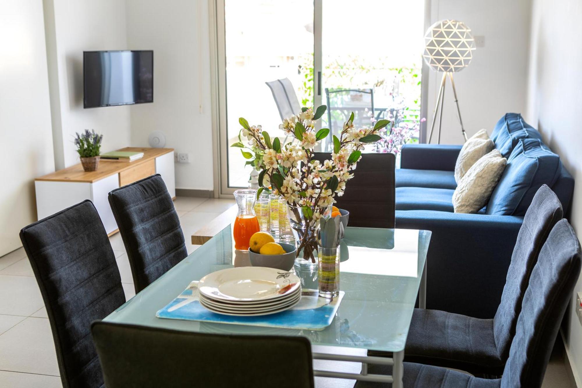 Airbnsea City Centre Side Sea View Apartments Larnaca Eksteriør billede