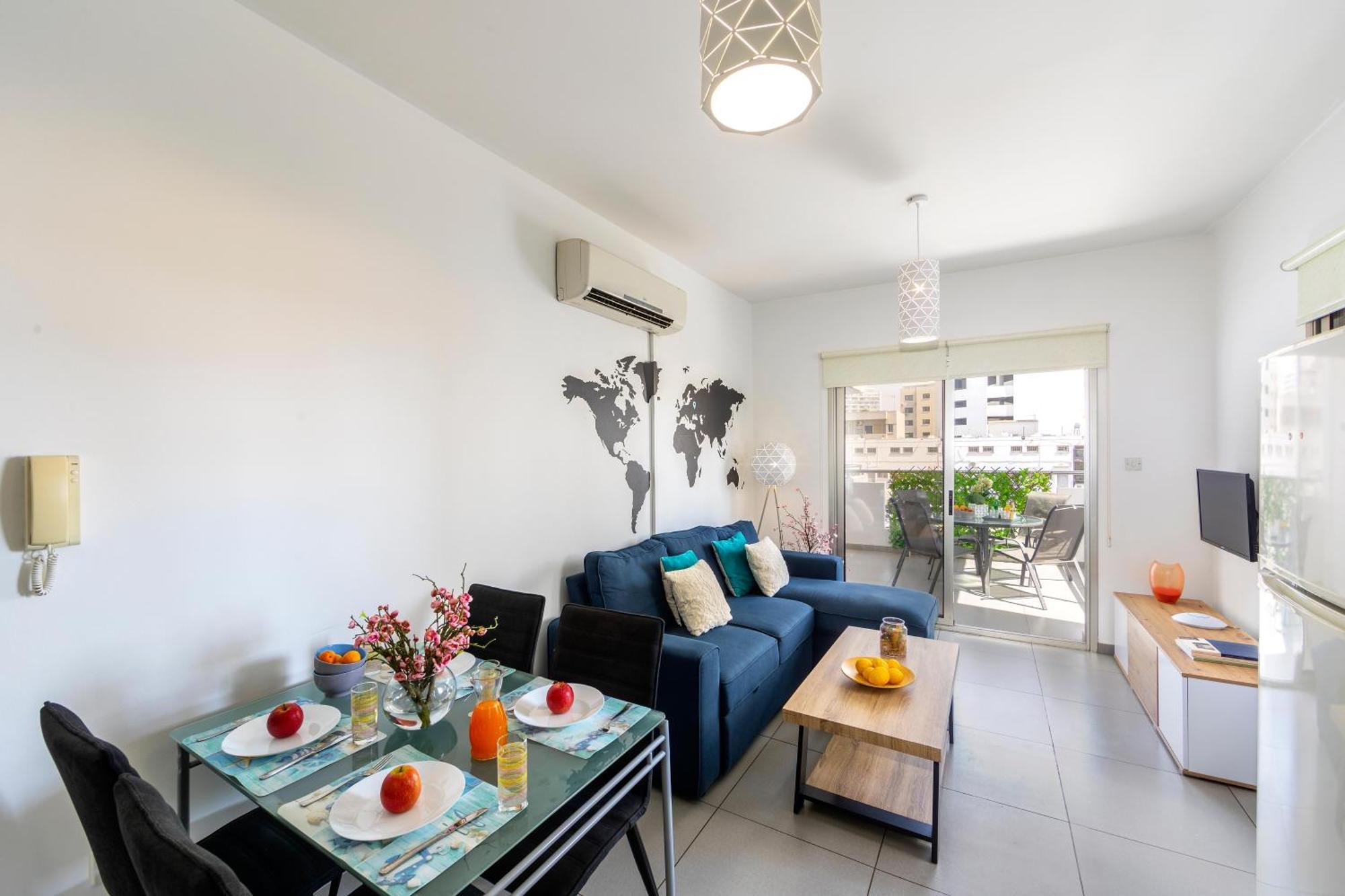 Airbnsea City Centre Side Sea View Apartments Larnaca Eksteriør billede