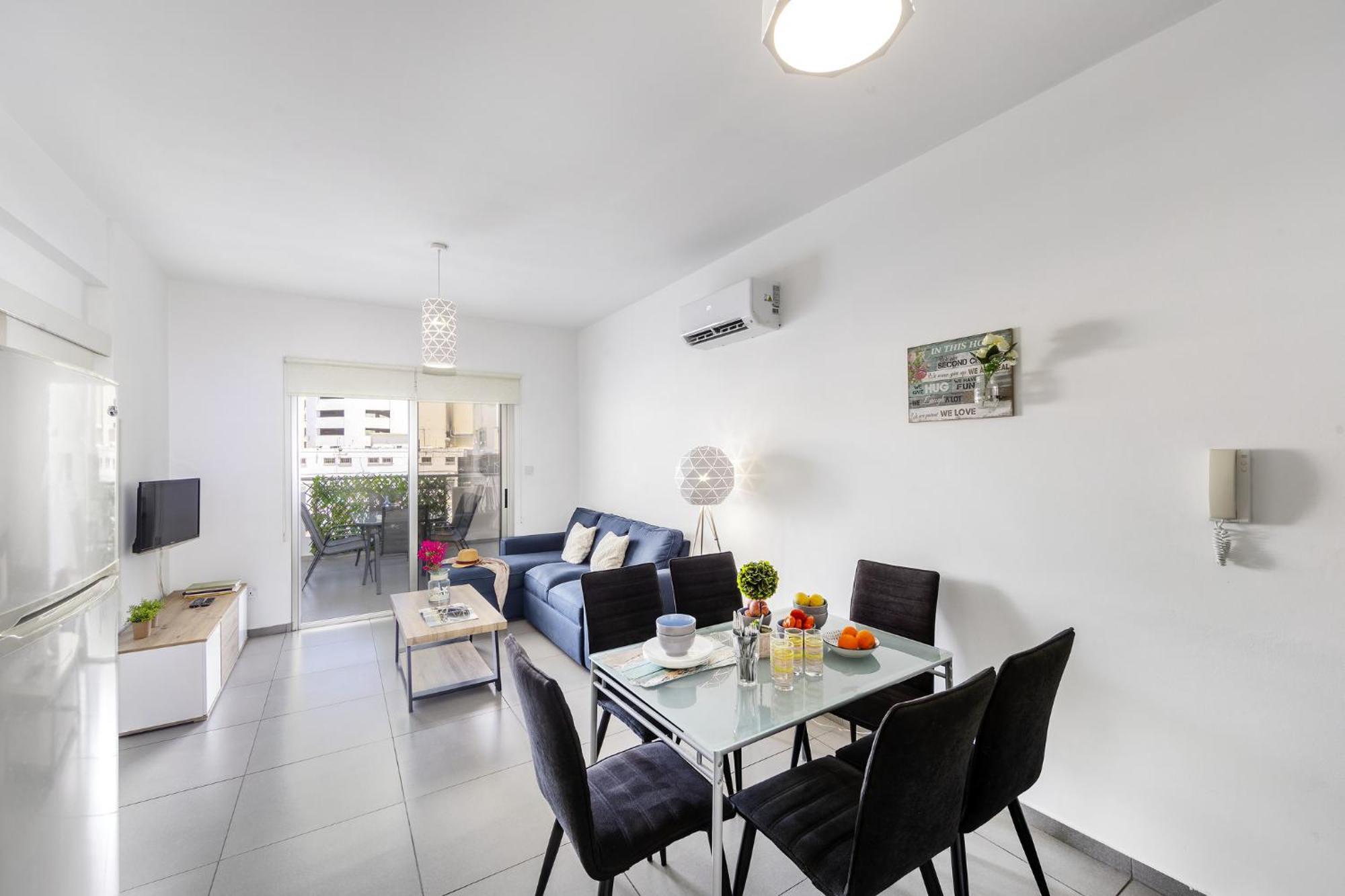 Airbnsea City Centre Side Sea View Apartments Larnaca Eksteriør billede